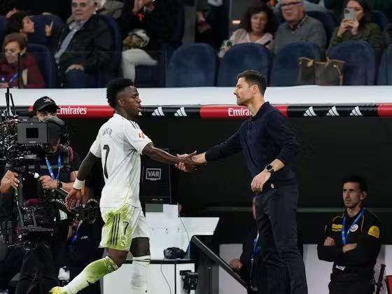 阿隆索:维尼修斯射失点球我不高兴,但没啥大不了